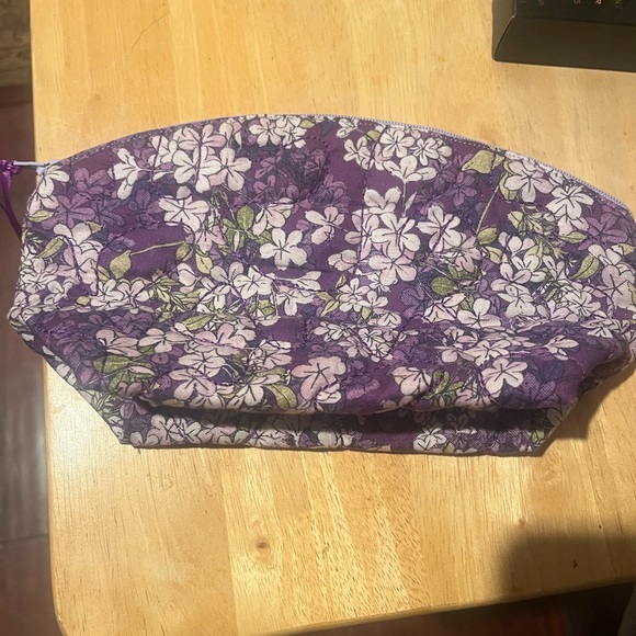 Makeup Bundle - Picture 2 of 9